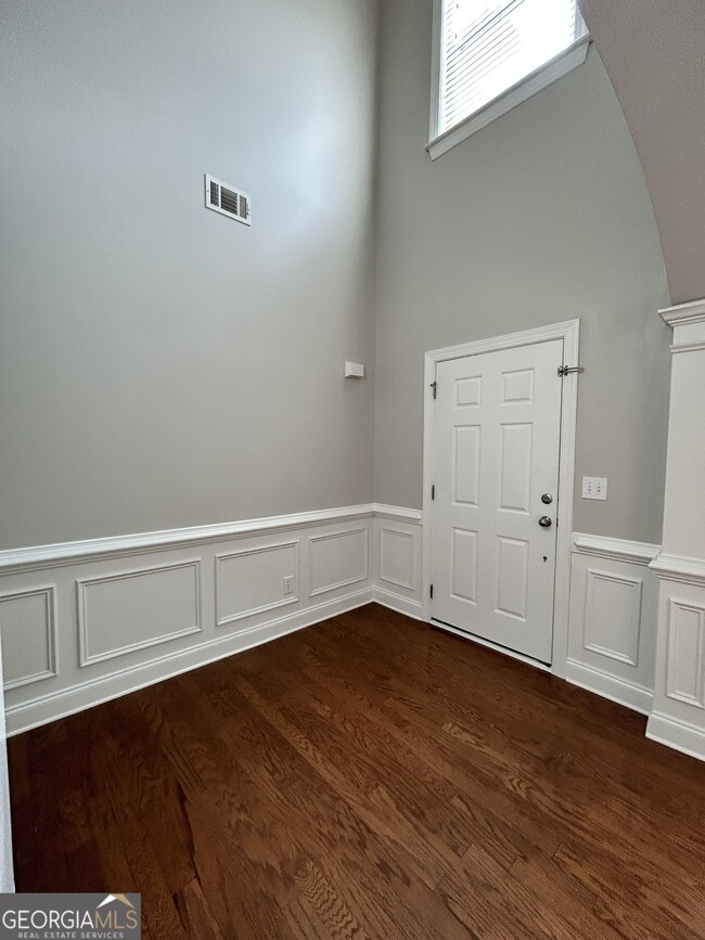 Building Photo - 3640 Dalwood Dr