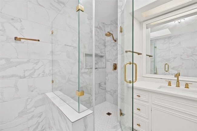 Building Photo - 1026 Oyster Bay Dr