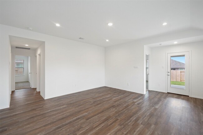 Building Photo - 40343 Bermuda Ivy St