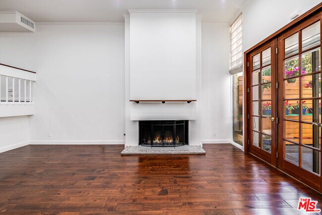 Building Photo - 9507 W Olympic Blvd