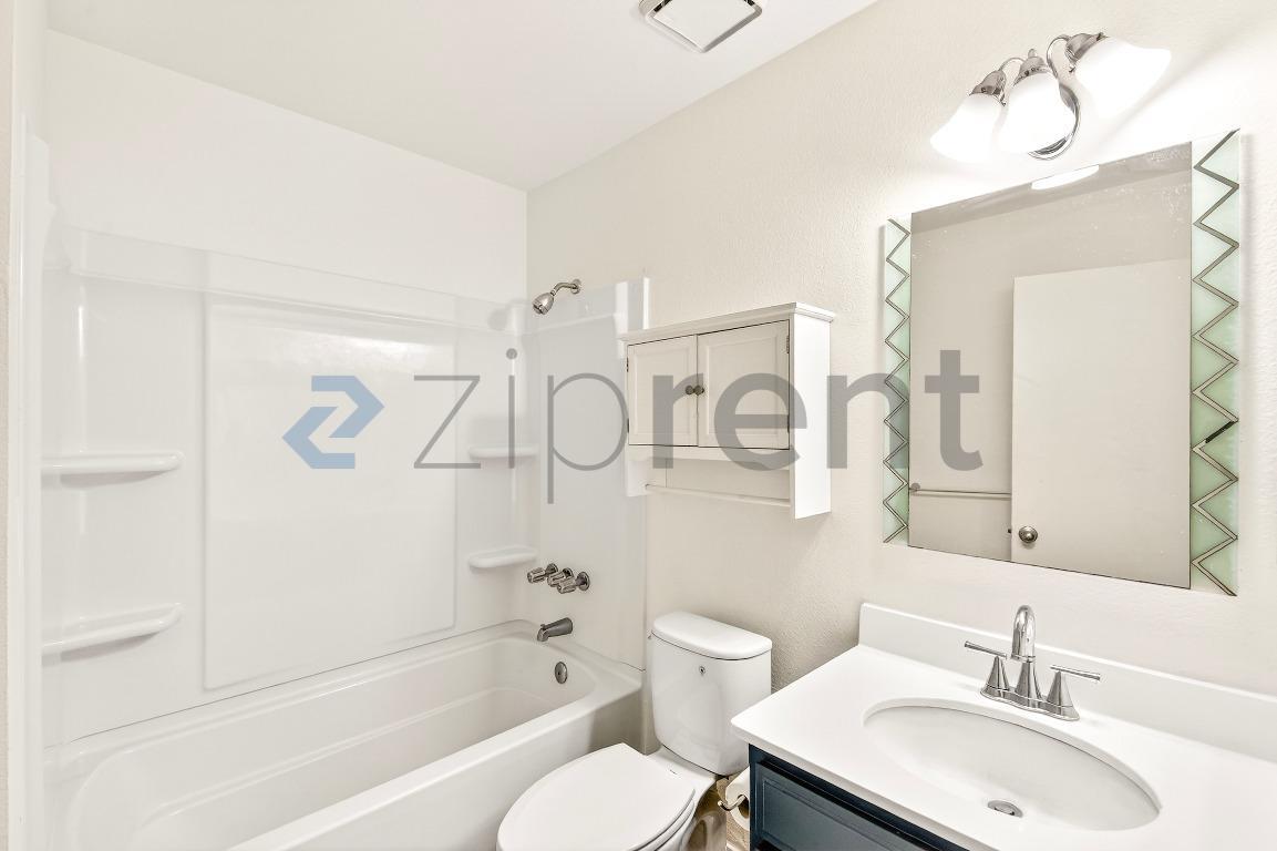 Building Photo - 68 Maegan Pl