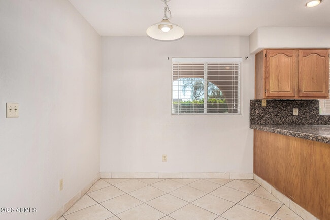 Building Photo - 8812 W Pinnacle Peak Rd