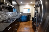 Building Photo - 49SW1105