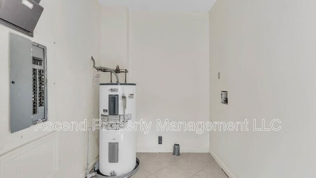 Building Photo - 406 Osborne Dr