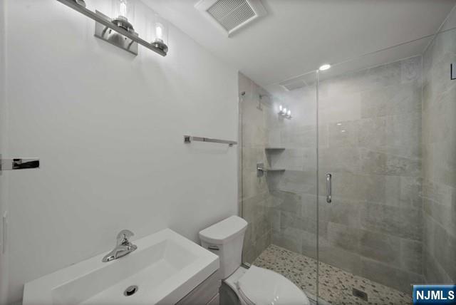 Building Photo - 92 Franklin St