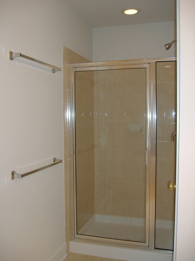 Building Photo - LOCATION * LOCATION * LOCATION