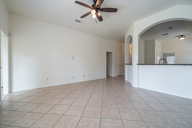 Building Photo - 2111 Sailwind Dr