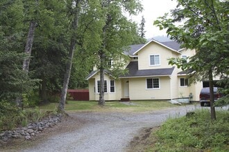 Building Photo - 3 Bedroom Chugiak Home w/ Fenced Yard!