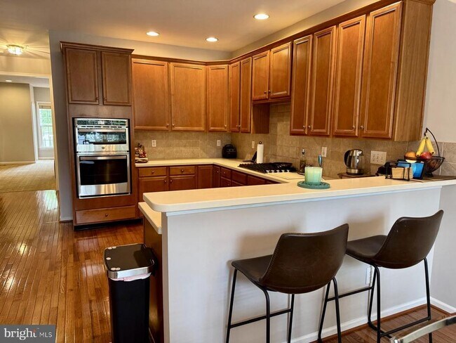 Building Photo - 240 Torrey Pine Ct