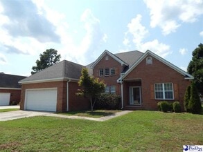 Building Photo - 2109 Elderberry Dr