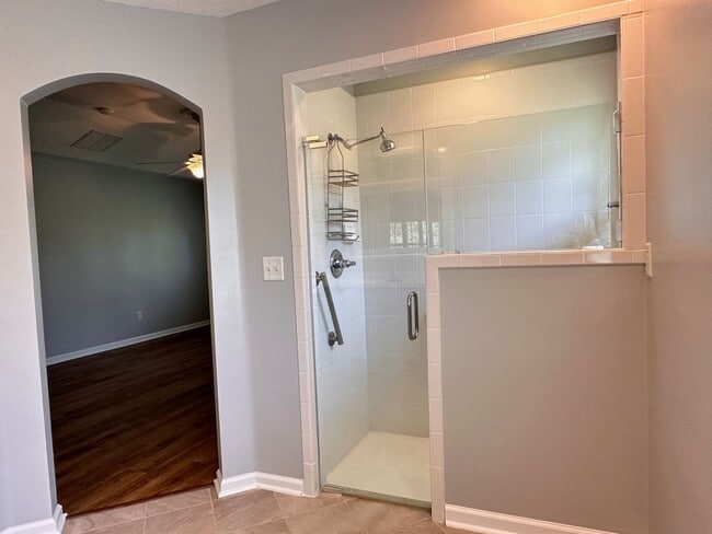 Building Photo - Located in the heart of Fernandina Beach!