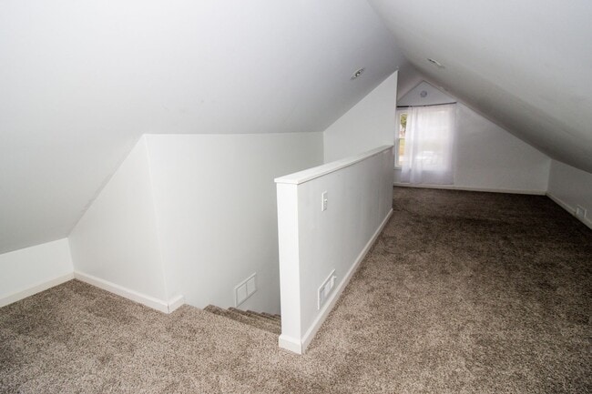 Building Photo - 17645 Lakeport Ave