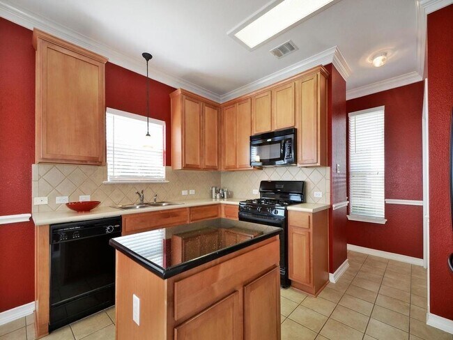 Building Photo - 11413 Dog Leg Dr