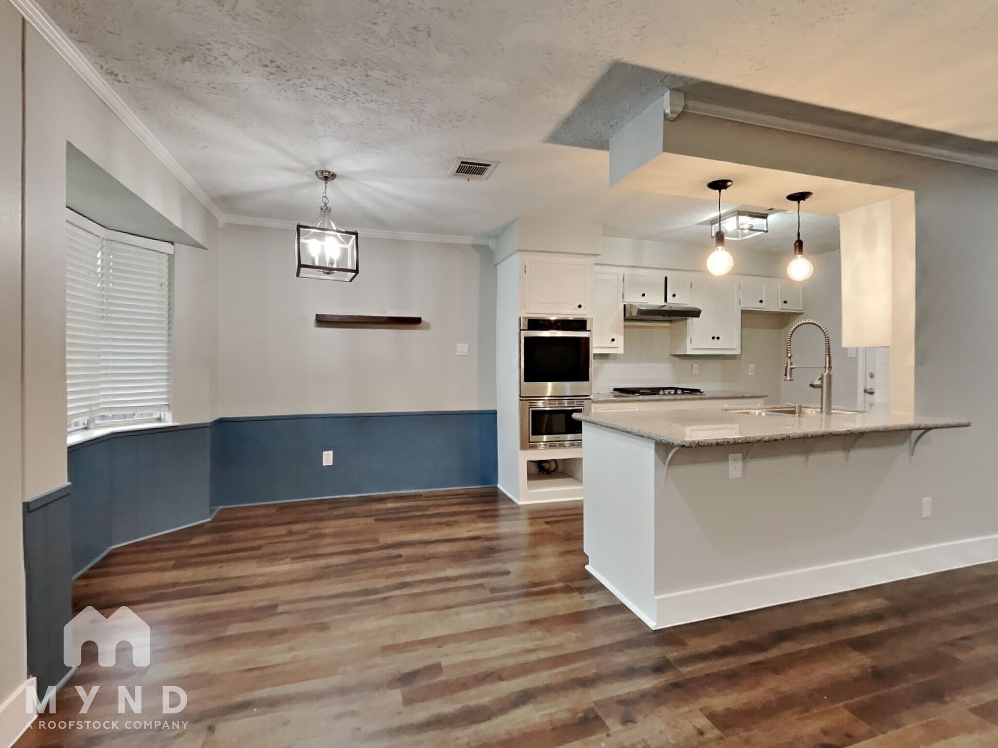 Building Photo - 1914 Meadow Creek Dr