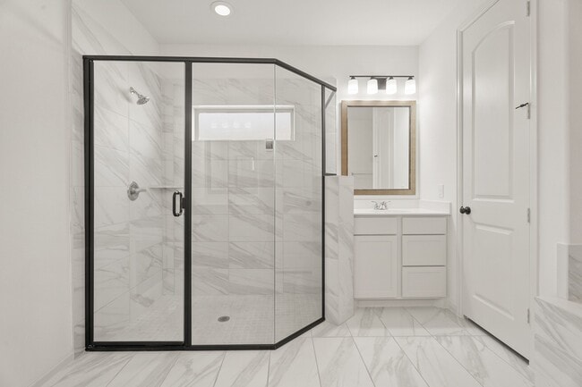 Building Photo - 4918 Morrison Dr