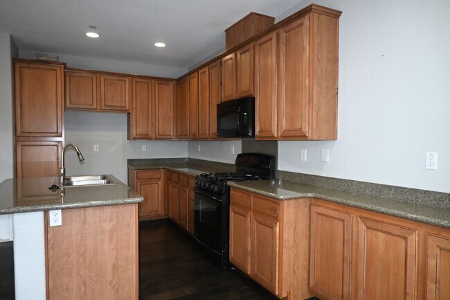 Building Photo - 7515 Sheldon Rd