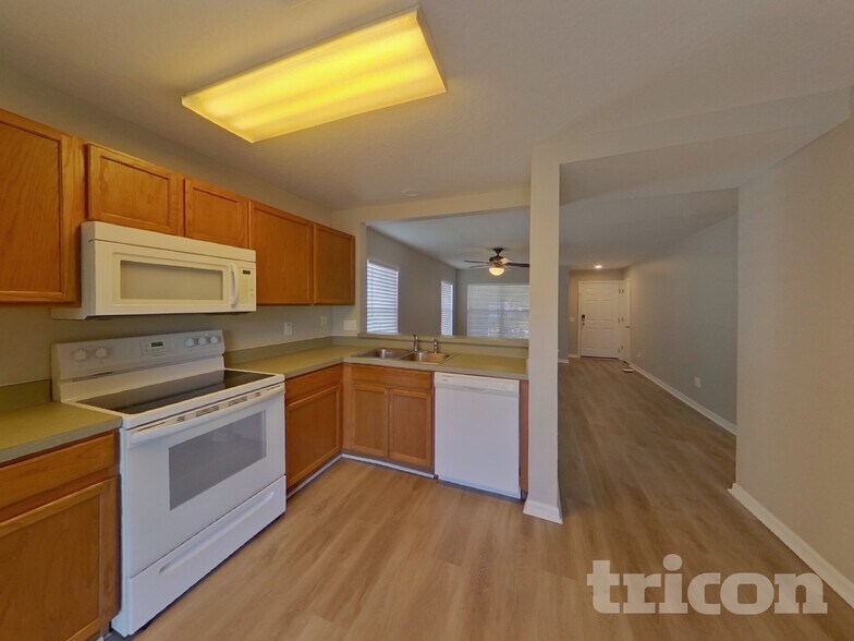 Building Photo - 5141 Prairie View Way