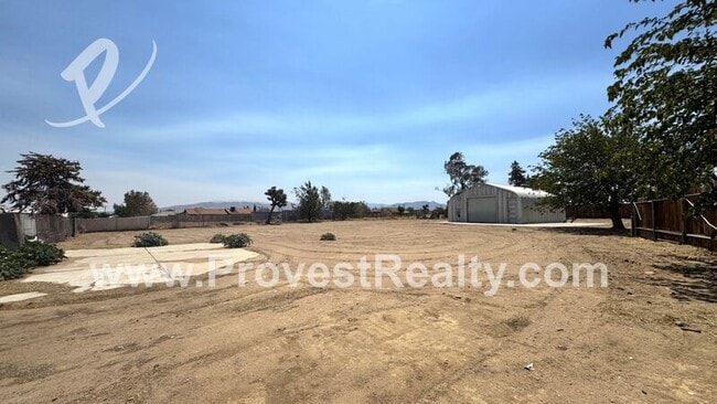 Building Photo - 9811 Arroyo Ave