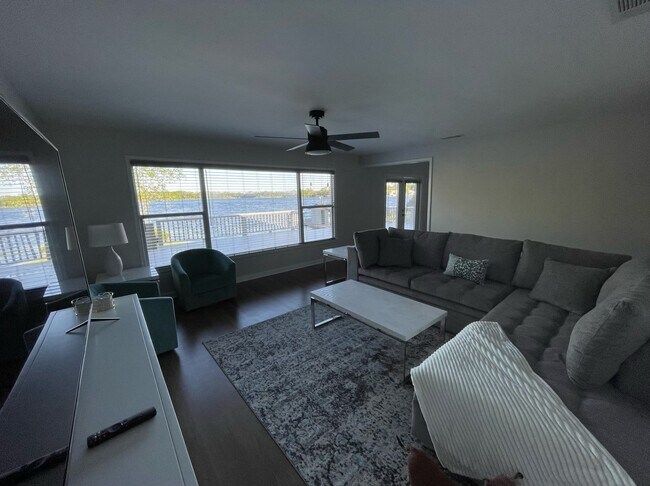 Building Photo - 940 N Kepler Rd