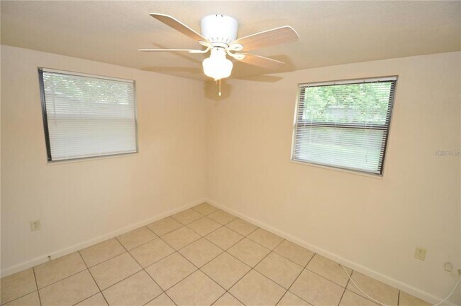 Building Photo - 205 Stribling Dr