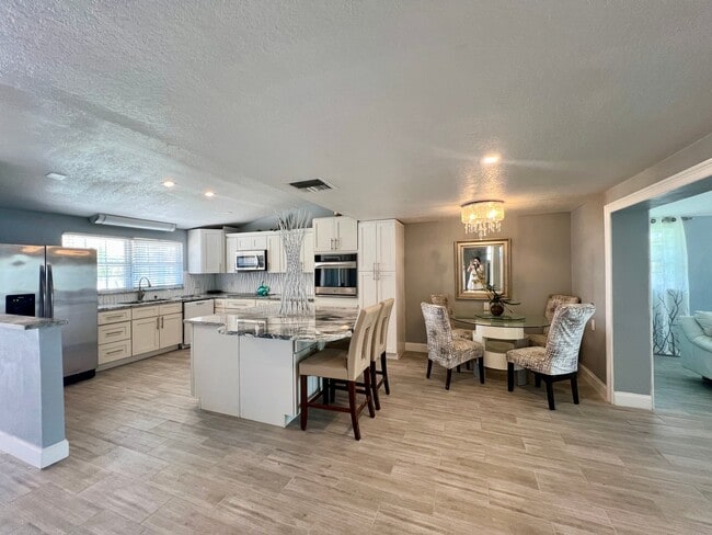 Building Photo - 3855 Headsail Dr