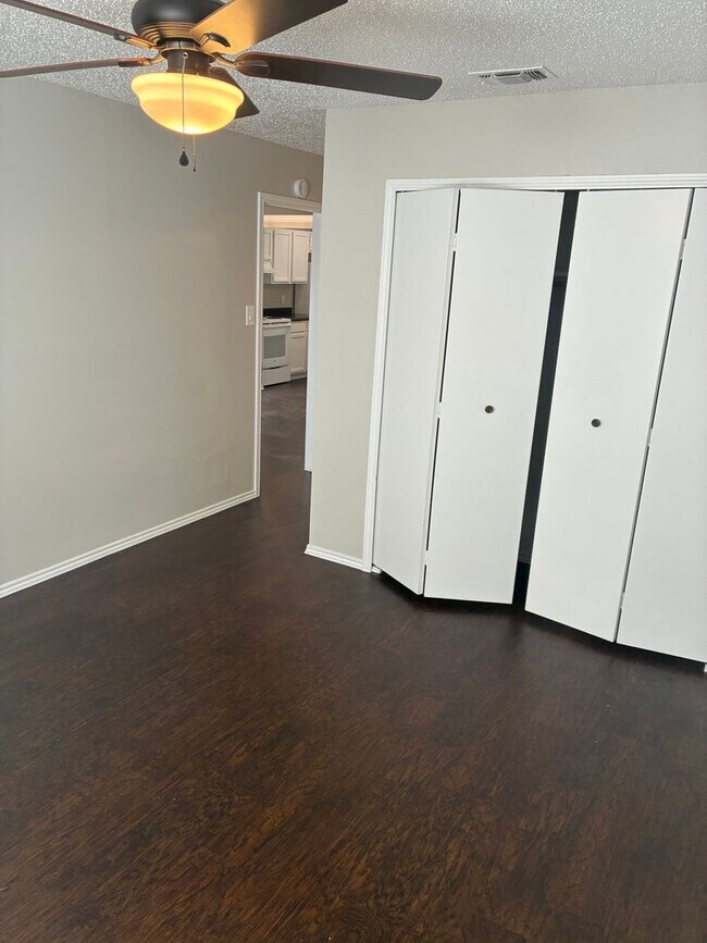 Building Photo - December Move In