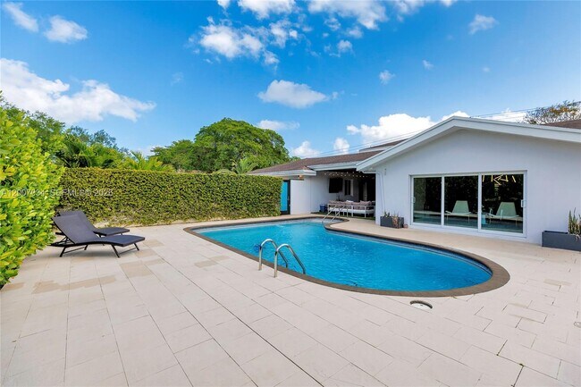 Building Photo - 13540 SW 98th Ct