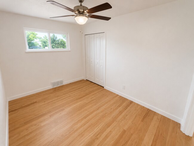 Building Photo - 1301 Otis St