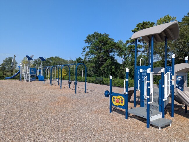 Building Photo - 916 Throckmorton Ct