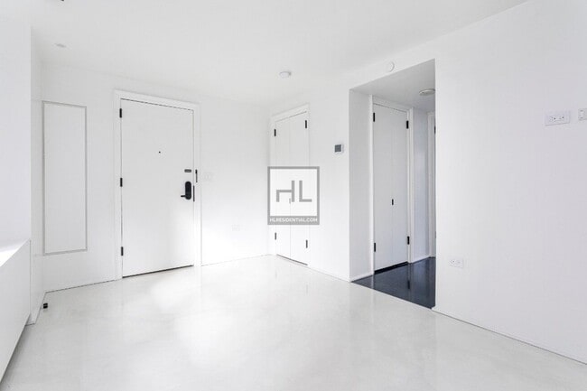 Building Photo - Madison Avenue