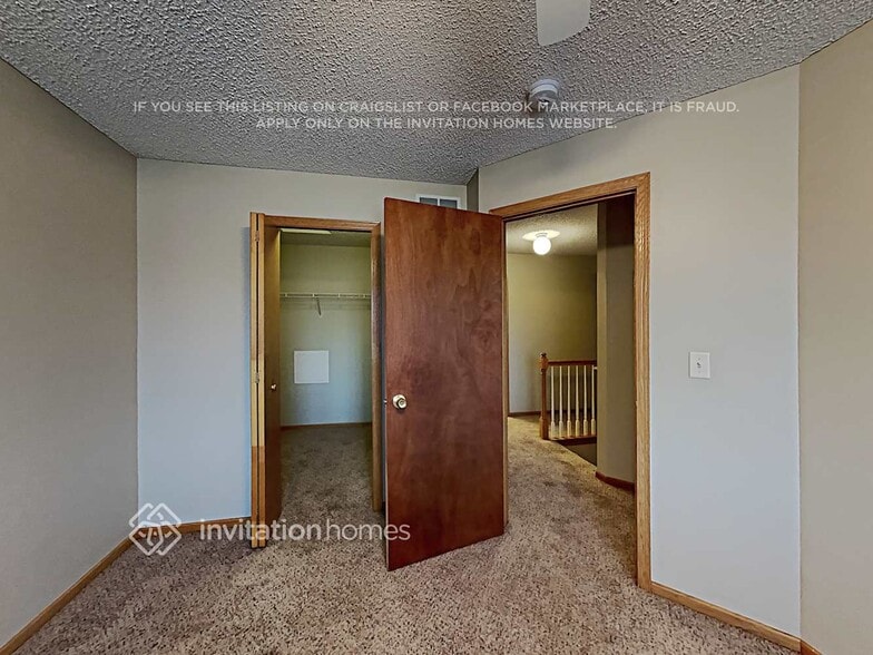 Building Photo - 14034 Alabama Ave S
