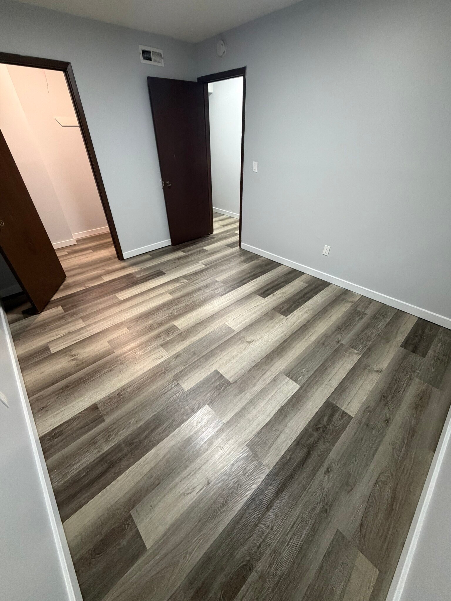 Master Bedroom - 1003 Cherokee St