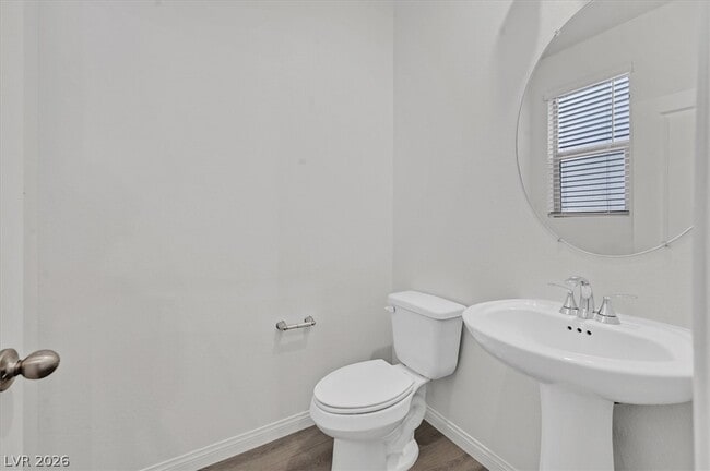 Building Photo - 1520 Little Penguin St