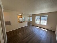 Building Photo - "Charming 2-Bed, 2-Bath Haven in Boise – Spacious 985 Sq Ft Retreat!"