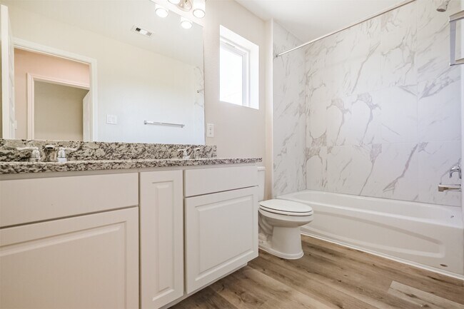 Building Photo - 14906 Eagle feather ct.