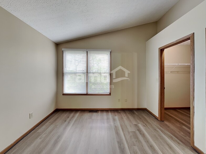 Building Photo - 5712 Danmar Dr