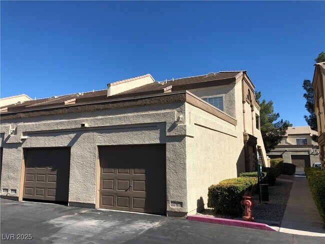 Building Photo - 3676 Renovah St