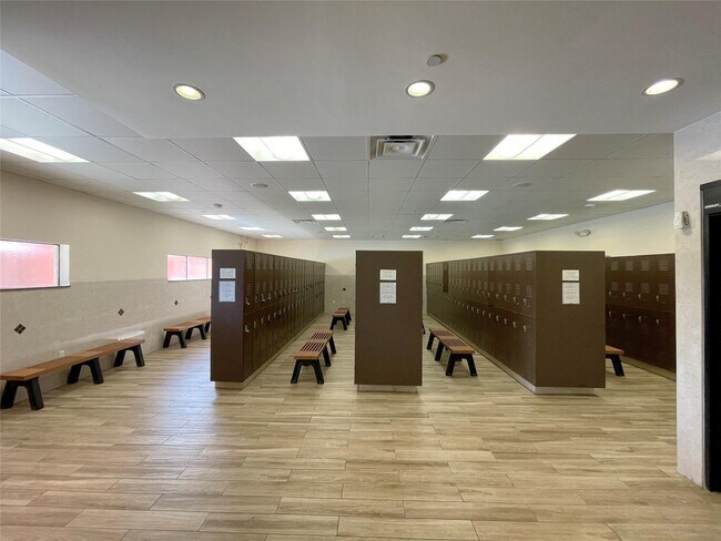 Building Photo - 18 Mansfield A