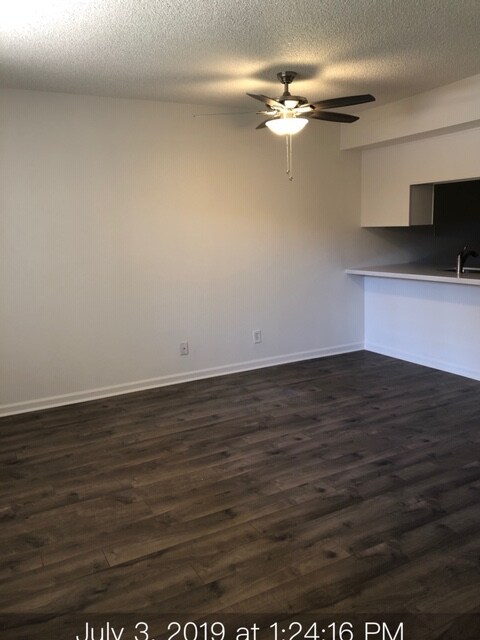 Building Photo - 7436 E Chaparral Rd