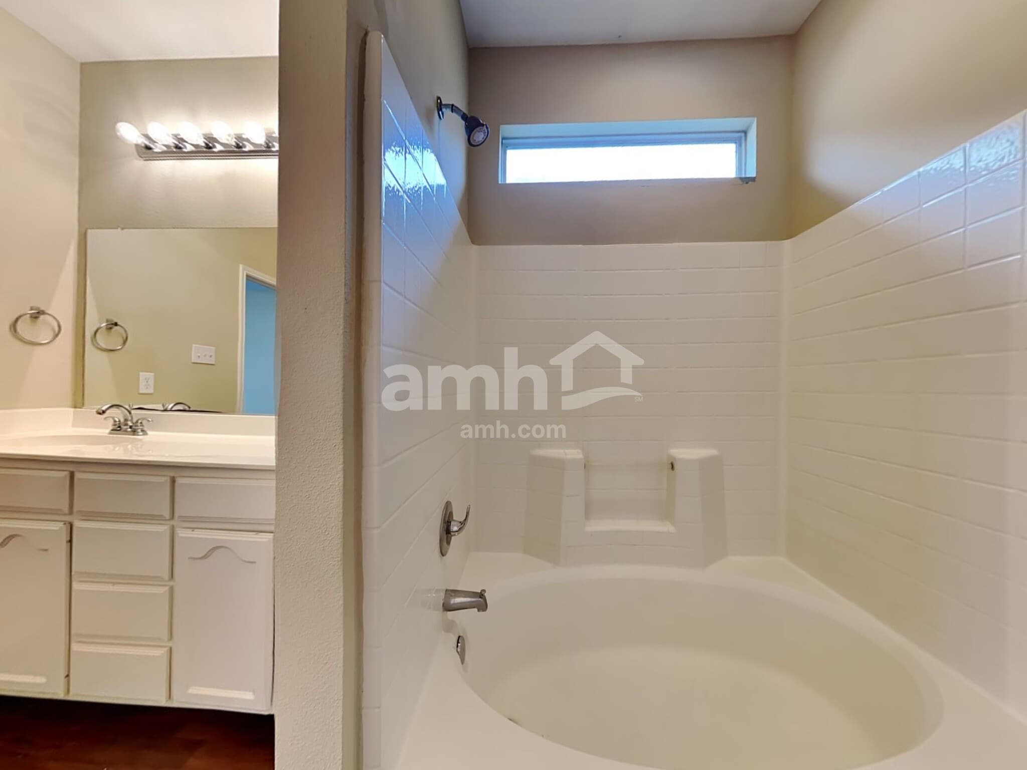 Building Photo - 7424 Alverstone Dr