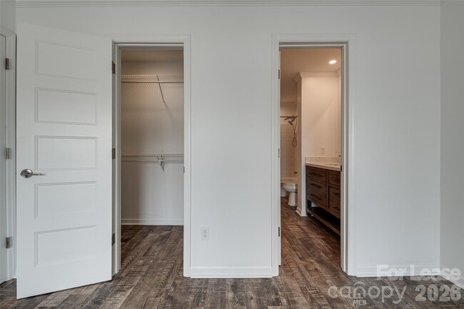 Building Photo - 646 Portside Dr