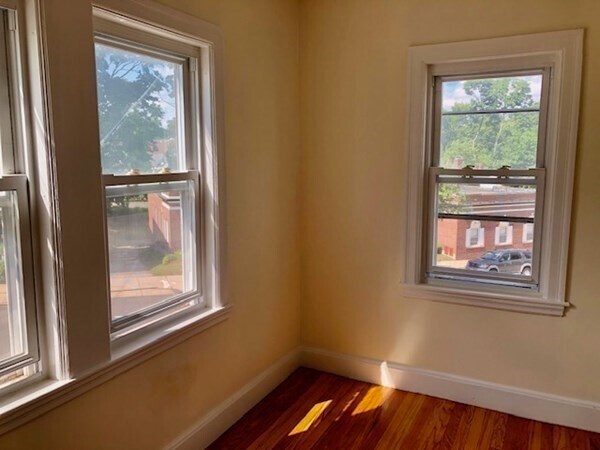 Building Photo - 12 Pinehurst St