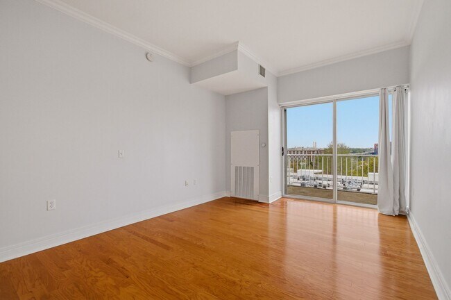 Building Photo - 800 4th St SW