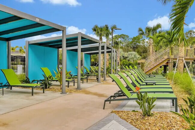 Building Photo - 2641 Scrapbook St