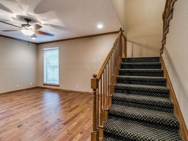 Building Photo - *Rare Find* Stunning Brookhaven 4 Bed 2.5 ...
