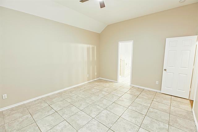 Building Photo - 4009 Hidden Meadow Ct