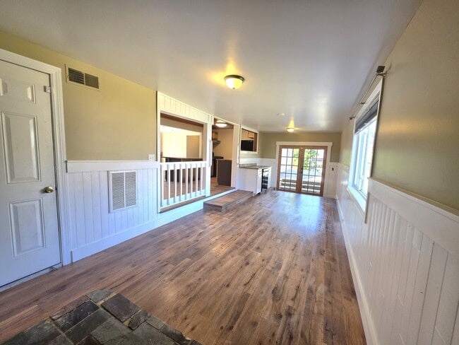 Building Photo - 4582 Maiden Ln