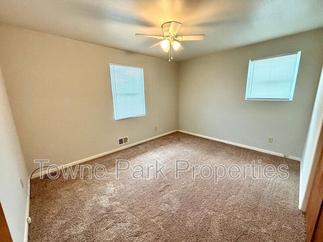 Building Photo - 1753 Davidson Dr
