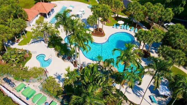 Building Photo - 3300 NE 192 St