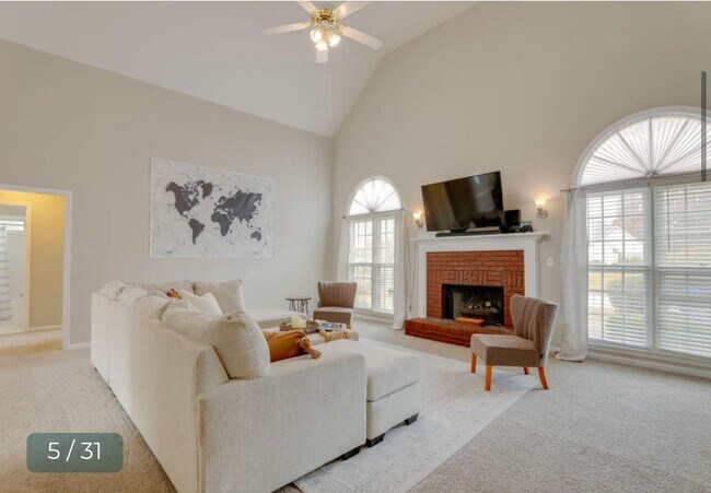 Building Photo - Fully furnished or unfurnished 4-bedroom ranch in Lawrenceville